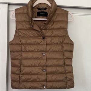 Tahari Quilted Puffer Vest in Camel Brown
